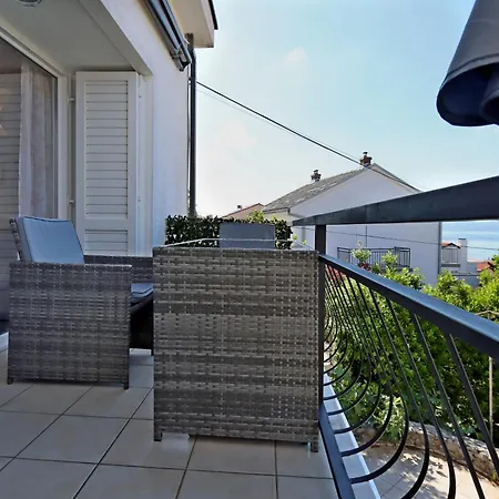 Apartament With Parking Space Dramalj, Crikvenica - 25842 Dramalj